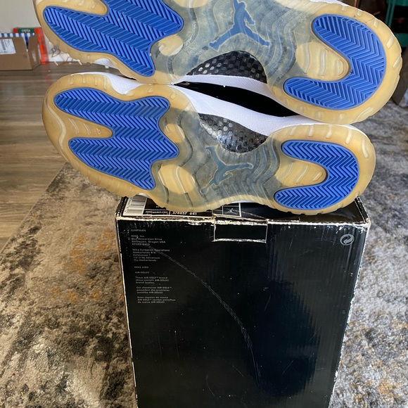 Air Jordan 11 Retro Space Jam 2009 378037-041 Size 12 Black/Varsity Royal-White - Picture 8 of 9